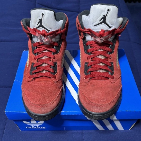 Jordan 5 Retro Raging Bull 2021 Size 8.5